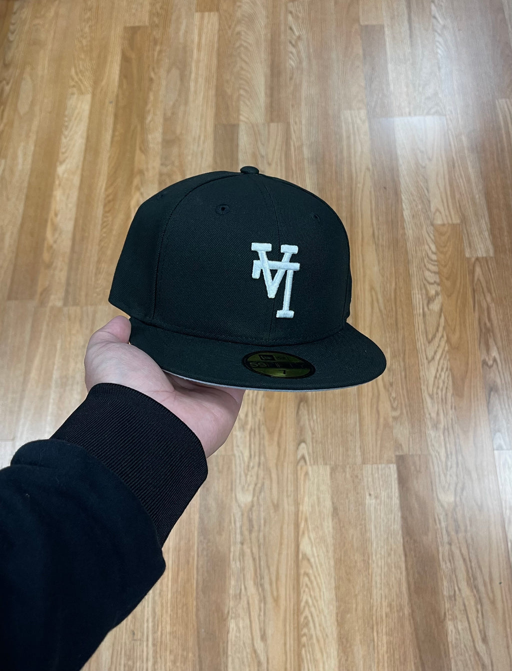 Upside down LA fitted hat