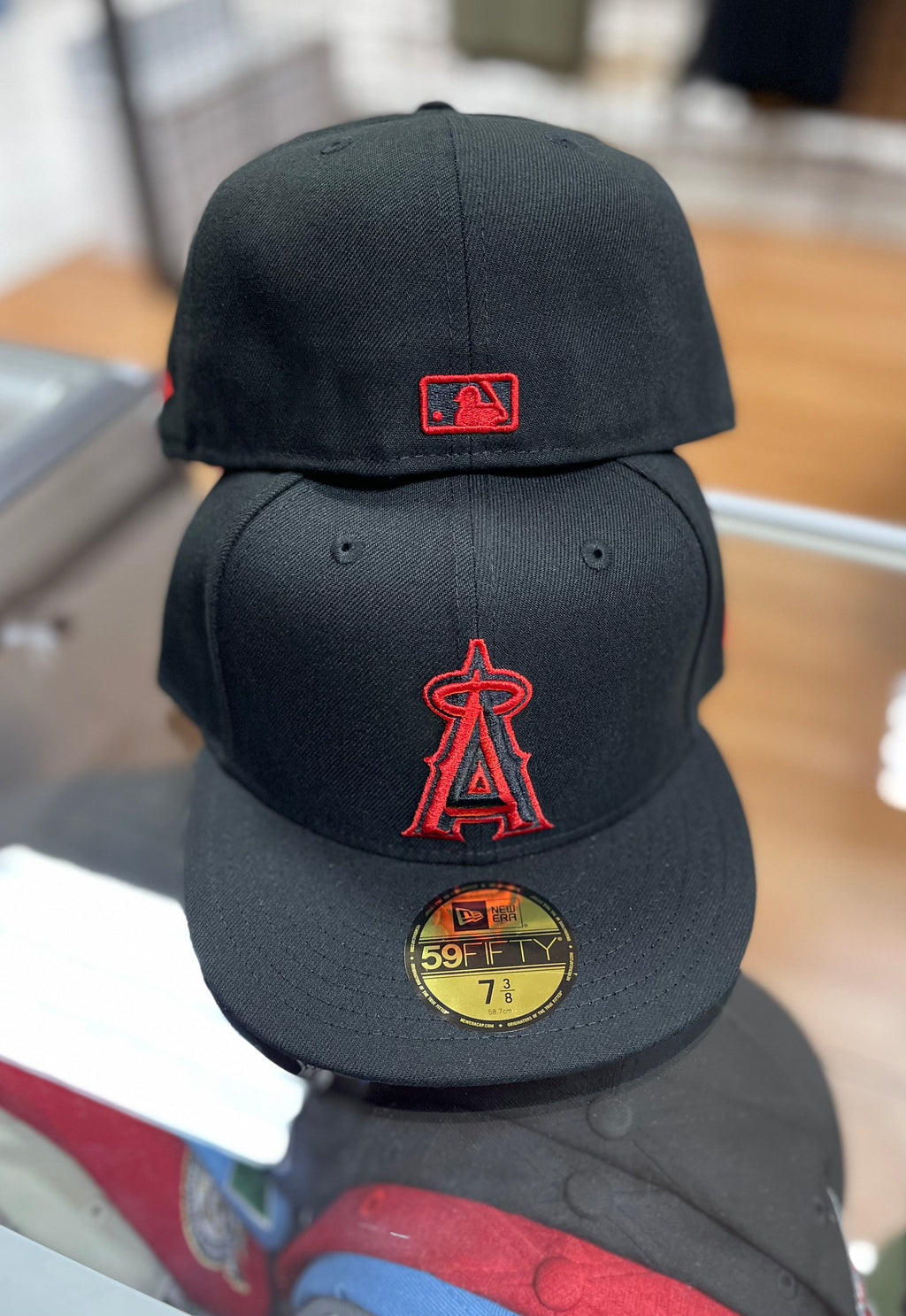 Angels fitted black/red