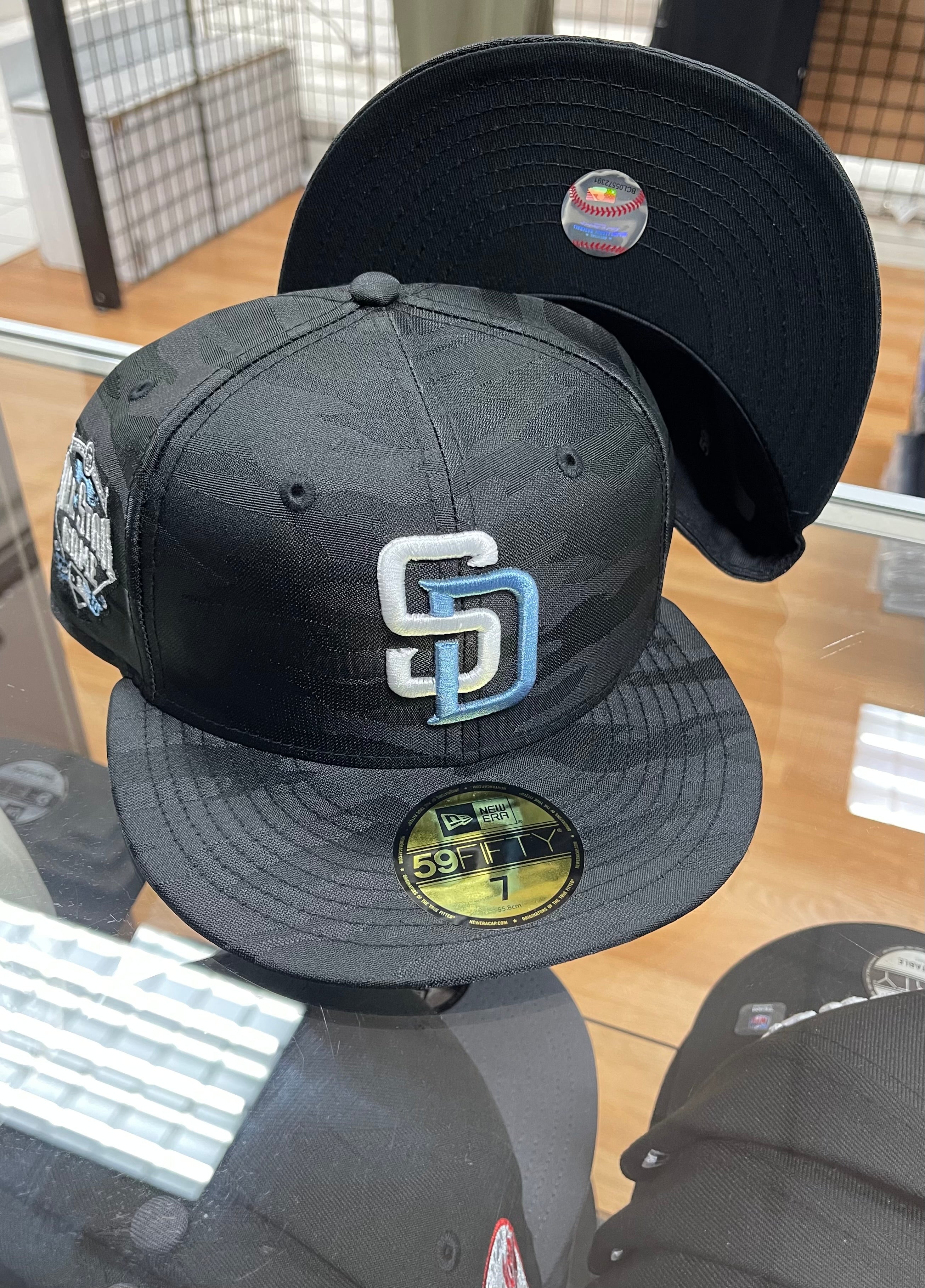 San Diego padres black camo hat