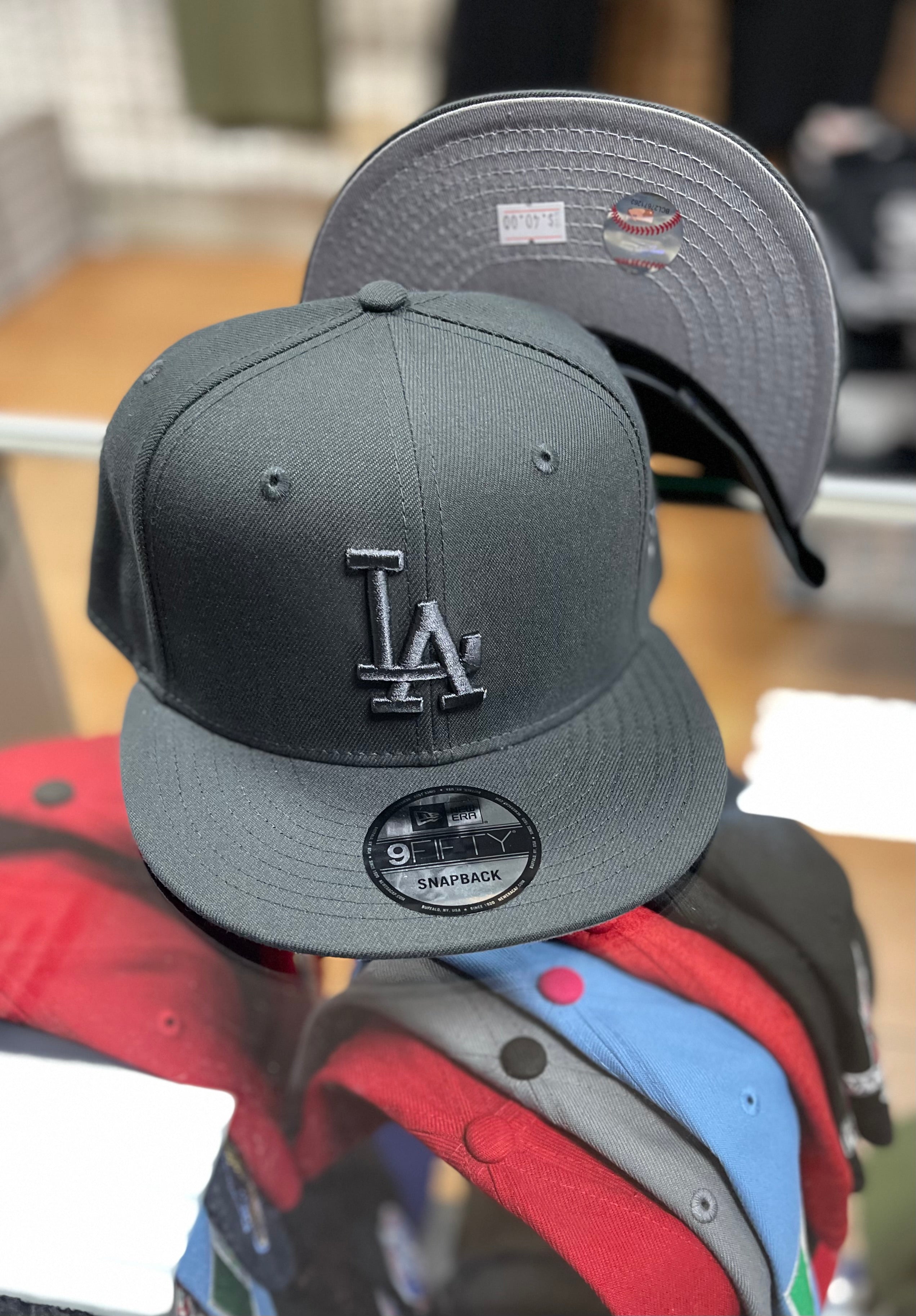 LA dodgers grey snapback