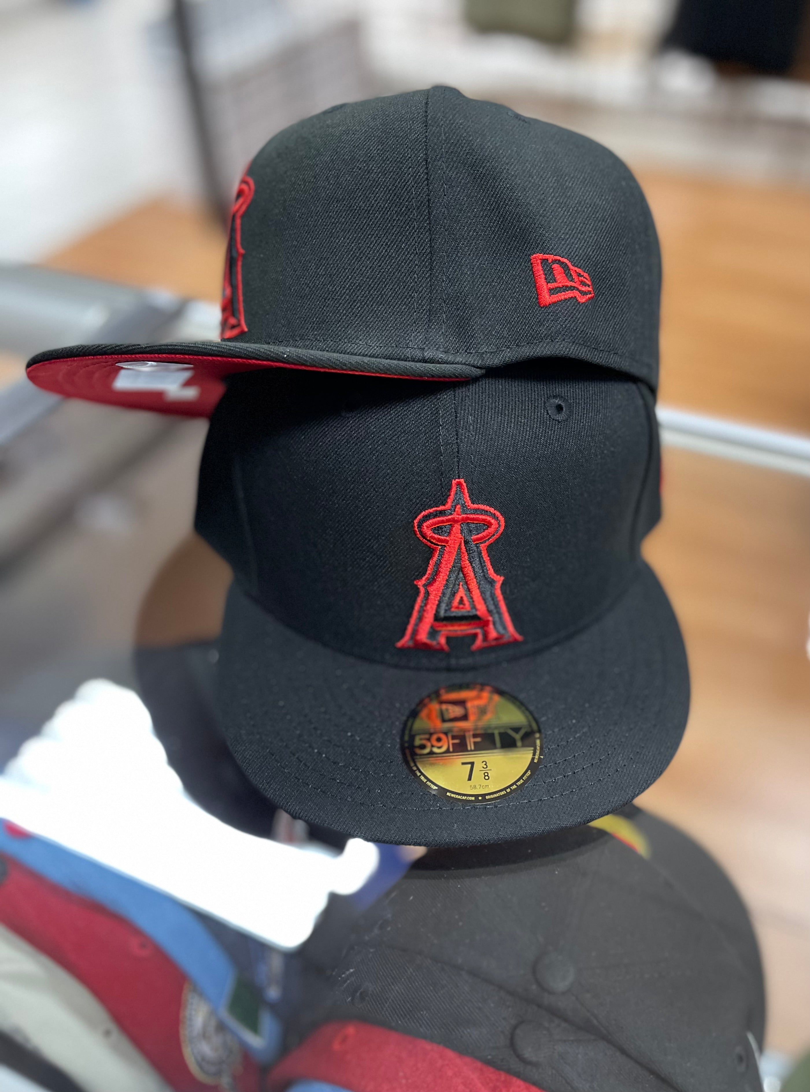 Angels fitted black/red