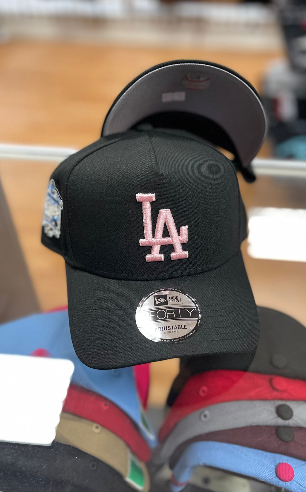 LA dodgers pink/black SnapBack