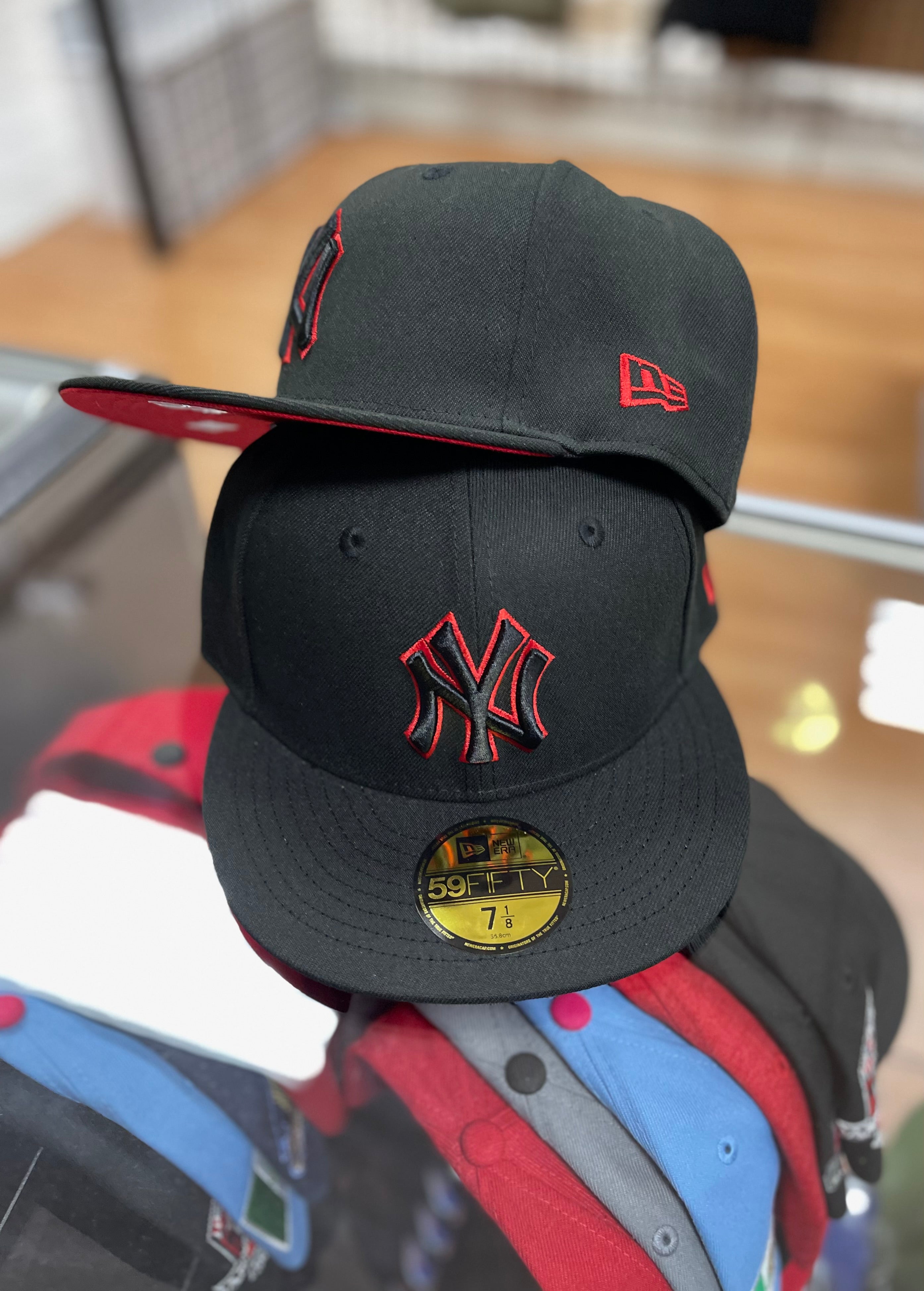 New york yankees fitted hat black/red