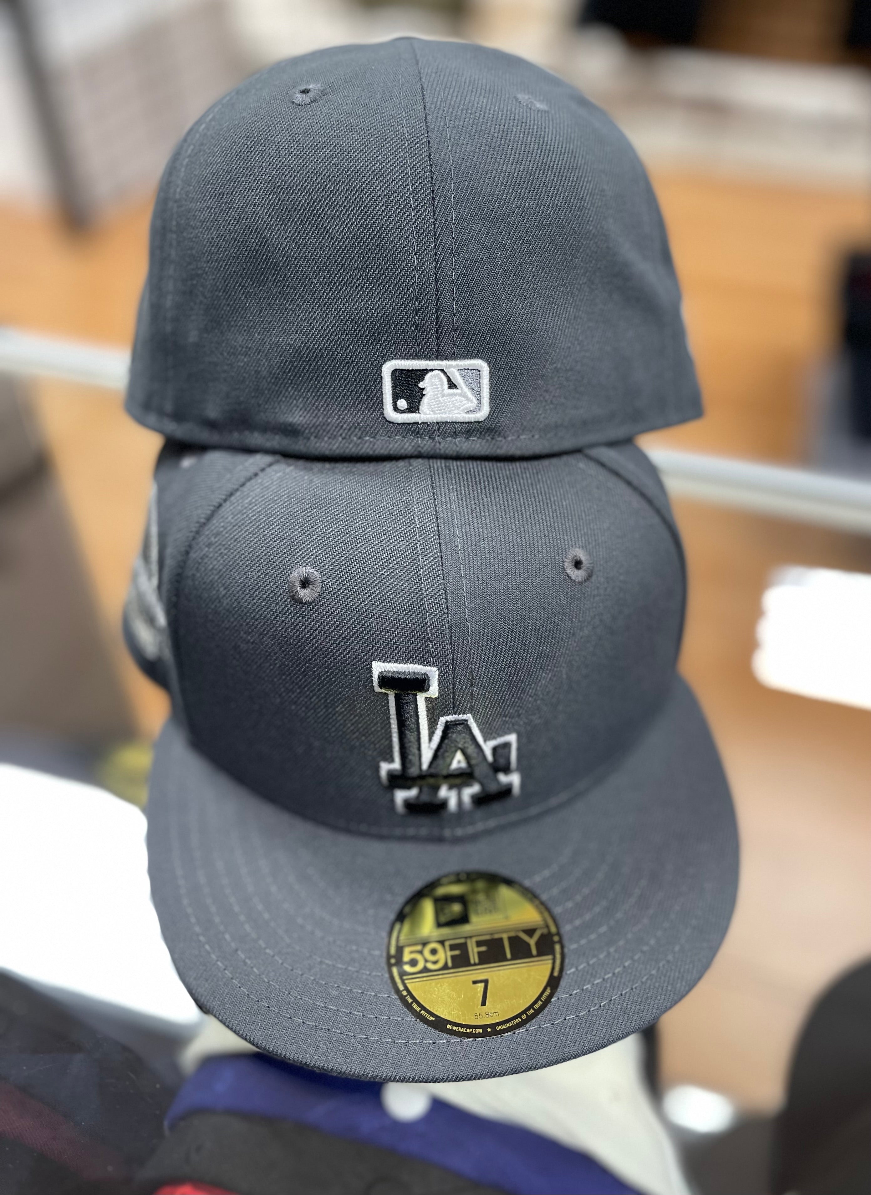 LA dodgers gray fitted hat W world series patch
