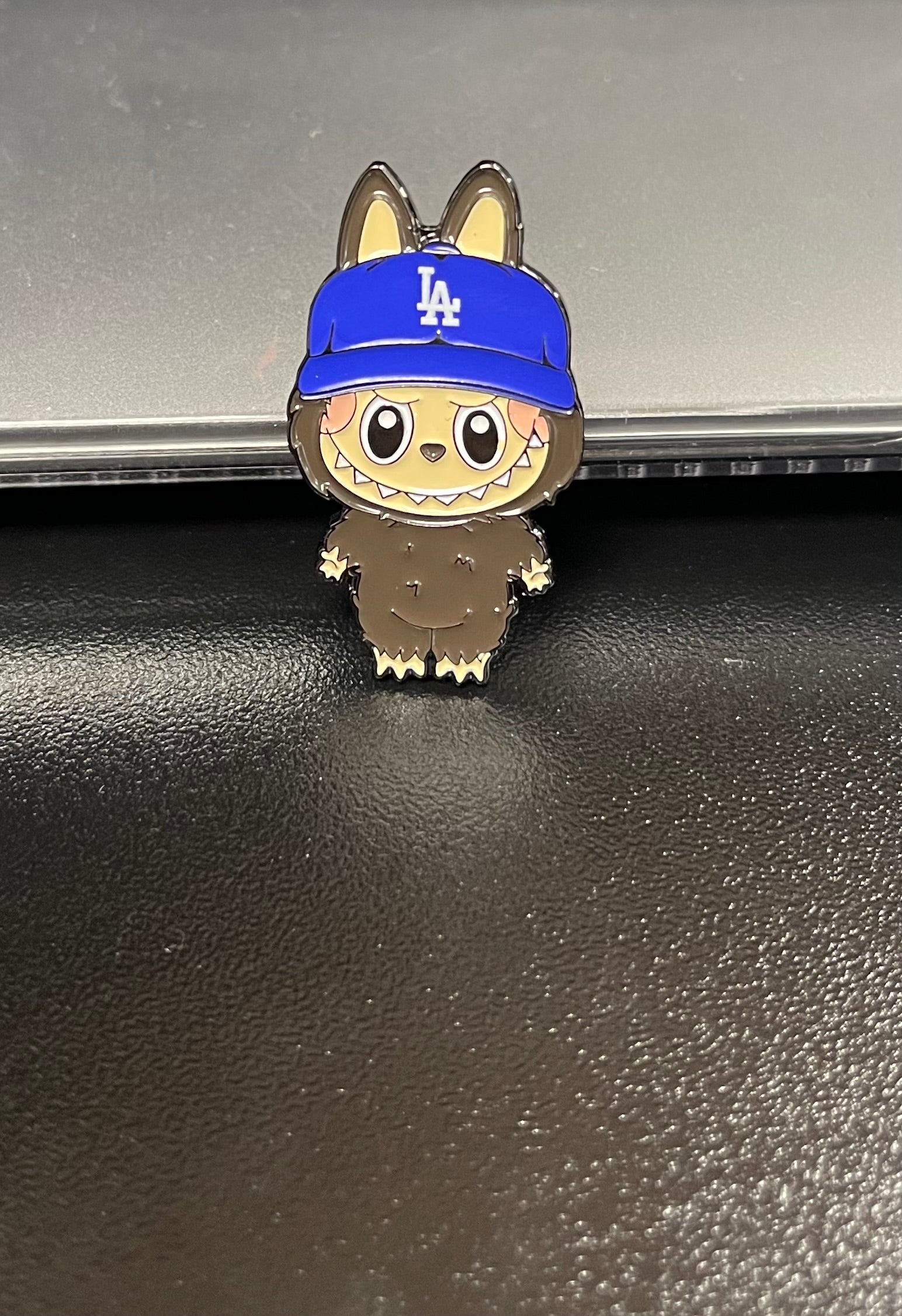 LA dodgers la bubu hat pin