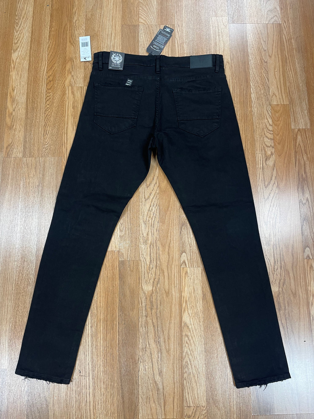 JC all black jeans w shreds slim
